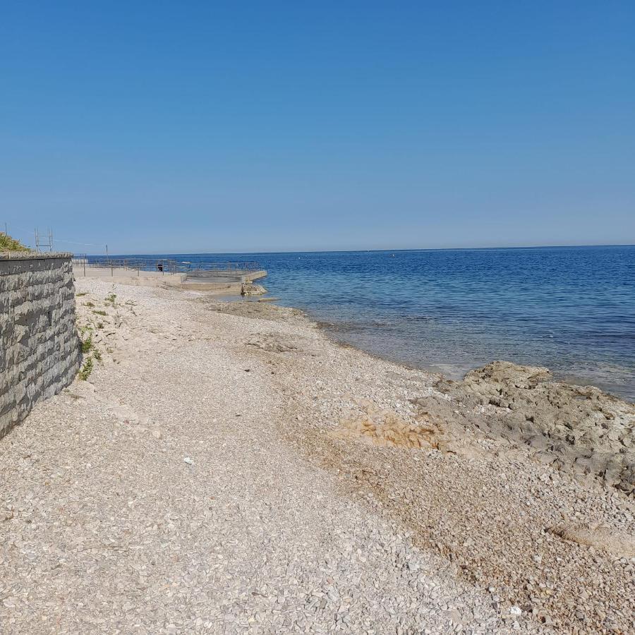 Apartmaji Pri Bosi Nogi Izola Bagian luar foto