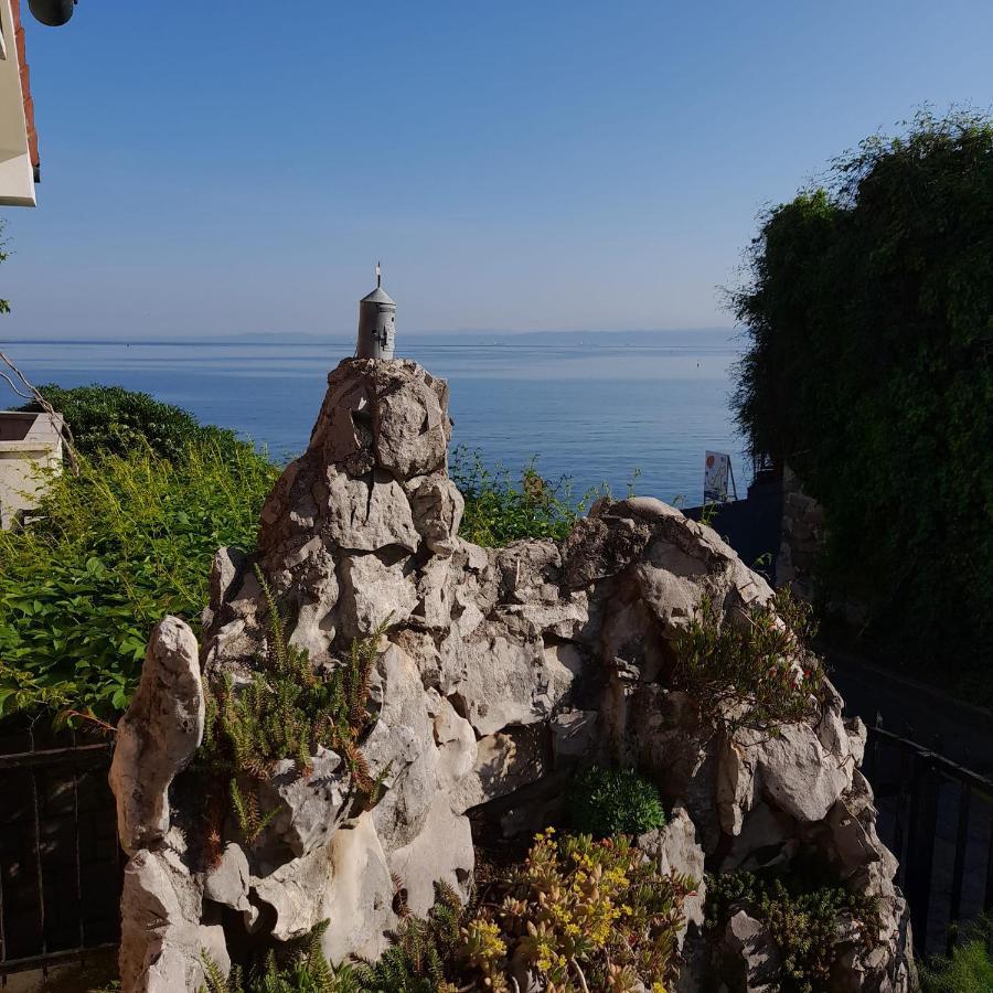 Apartmaji Pri Bosi Nogi Izola Bagian luar foto