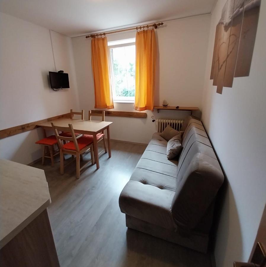 Apartmaji Pri Bosi Nogi Izola Bagian luar foto