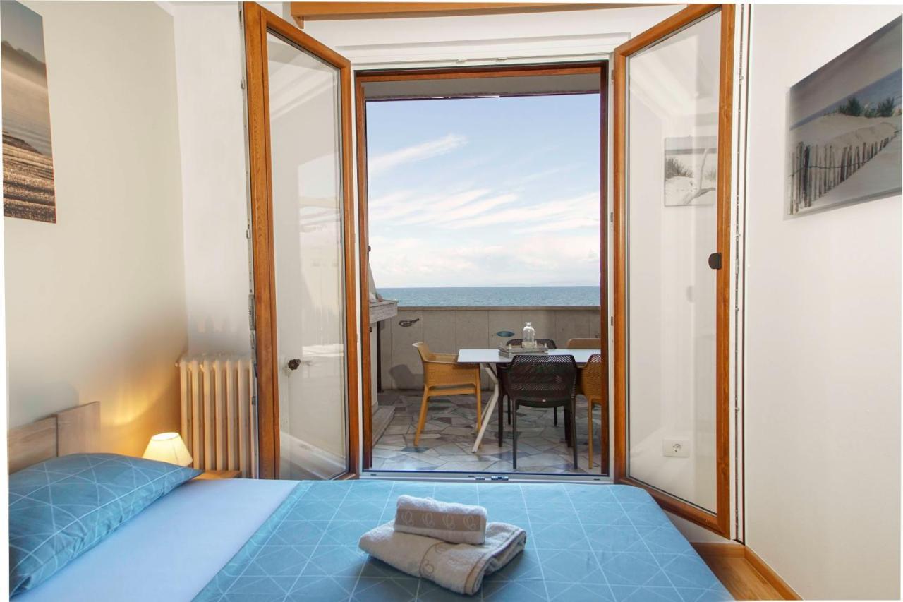 Apartmaji Pri Bosi Nogi Izola Bagian luar foto